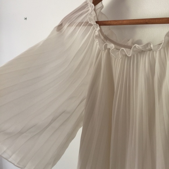 Lipsy London pleated chiffon mini dress - Picture 3 of 5